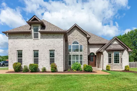 701 Vanview Dr, Lebanon, TN 37087