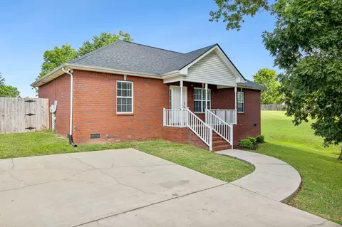 2029 Sunday Silence Dr, Greenbrier, TN 37073