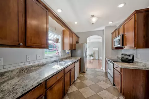 Kitchen - 250 High St E, Mcewen, TN 37101 photo 2 of 4