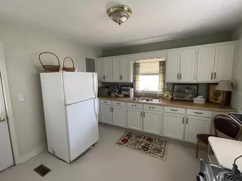 Kitchen - 30 E Main St, Monteagle, TN 37356 photo 1 of 2