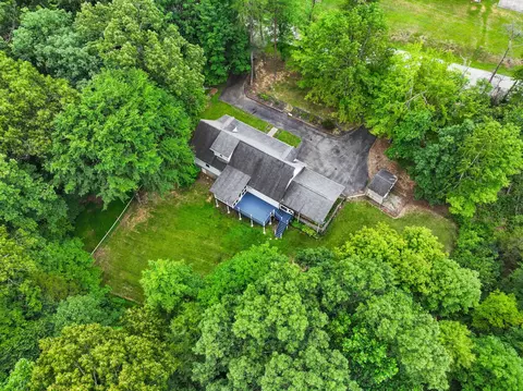 1854 Chester Harris Rd, Woodlawn, TN 37191