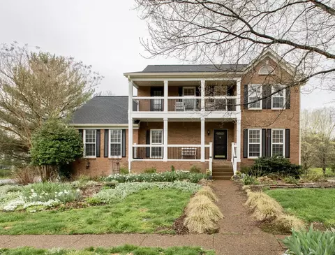 7501 Staffordshire Dr, Nashville, TN 37221