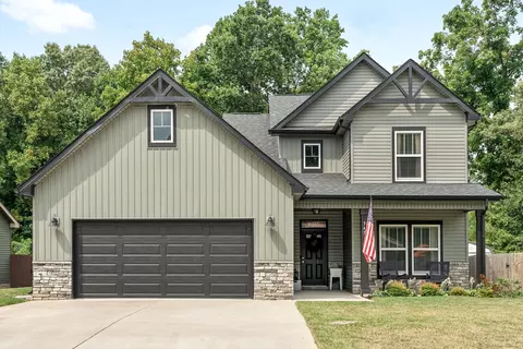 347 Crusaw Dr, Clarksville, TN 37043