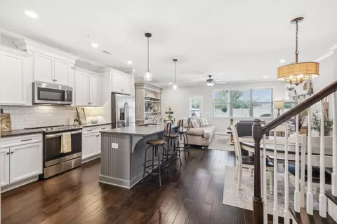 2600 Wellesley Square Dr, Thompsons Station, TN 37179