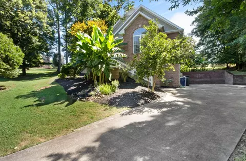 441 Stonemeadow Rd, Clarksville, TN 37043