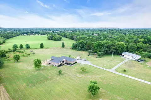 2190 Holly Grove Rd, Lascassas, TN 37085