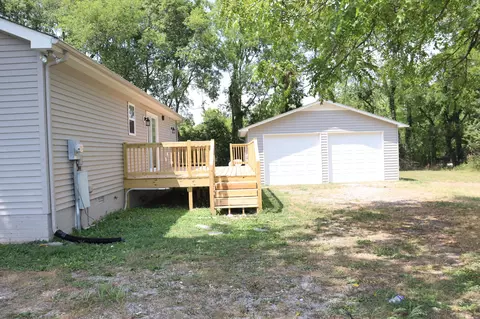 Exterior - 1326 N Main St, Eagleville, TN 37060 photo 6 of 7