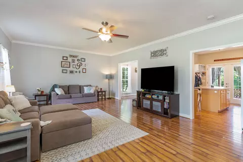 Living - 6443 Highway 25e, Springfield, TN 37172 photo 1 of 1