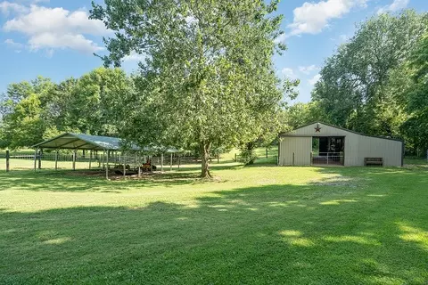 Exterior - 6443 Highway 25e, Springfield, TN 37172 photo 5 of 13