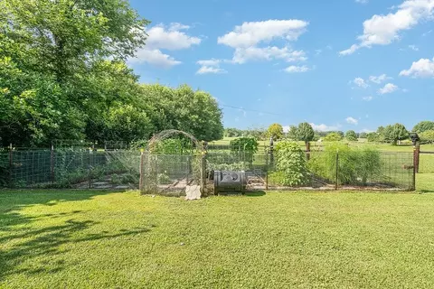 Exterior - 6443 Highway 25e, Springfield, TN 37172 photo 7 of 13