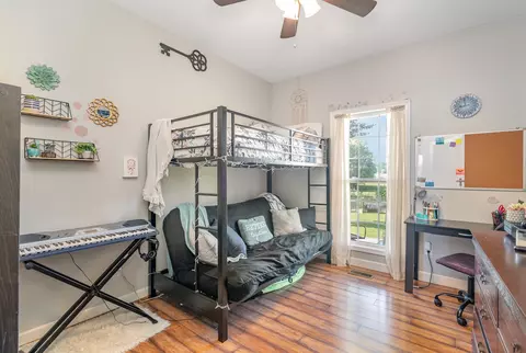 Bedroom - 6443 Highway 25e, Springfield, TN 37172 photo 3 of 3