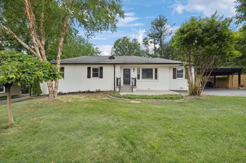 323 Fieldcrest Dr, Nashville, TN 37211
