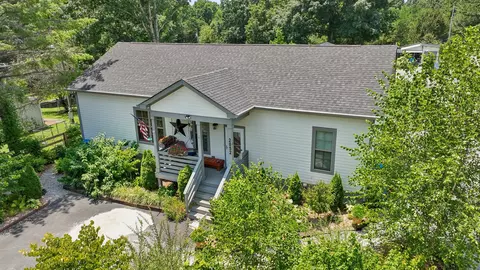 2052 Bandy Rd, Ashland City, TN 37015