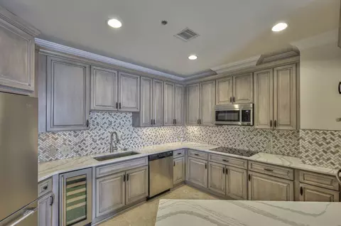 110 31st Ave N #503, Nashville, TN 37203