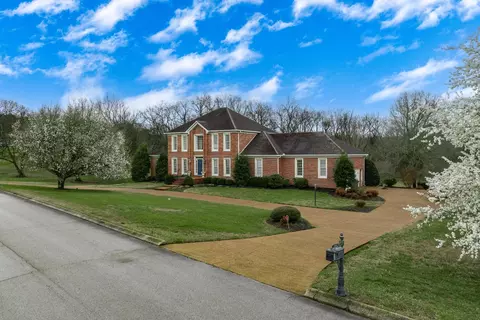 3232 Carrington Ln, Columbia, TN 38401