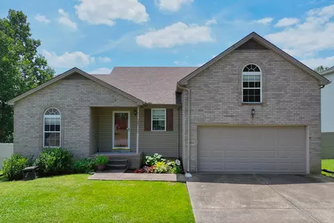 122 Raindrop Ln, Hendersonville, TN 37075