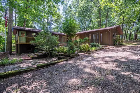 1017 Hayes Rd, Lawrenceburg, TN 38464