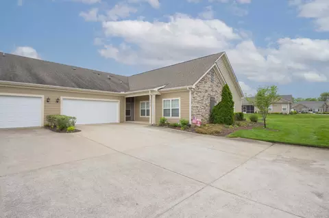 2410 Bridgeway St, Murfreesboro, TN 37128