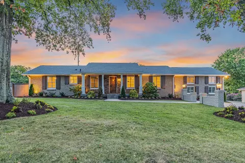 5135 Regent Dr, Nashville, TN 37220