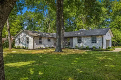 1402 Ivy Ct, Murfreesboro, TN 37130