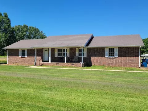 2000 Hwy 77, Paris, TN 38242