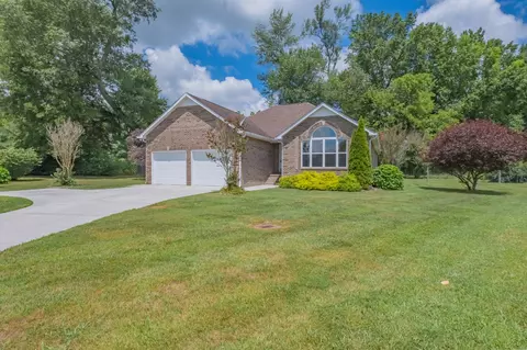 300 Chesapeake Dr, Tullahoma, TN 37388