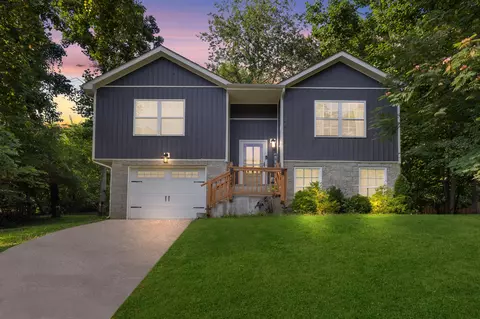 245 Jeffery Dr, Clarksville, TN 37043