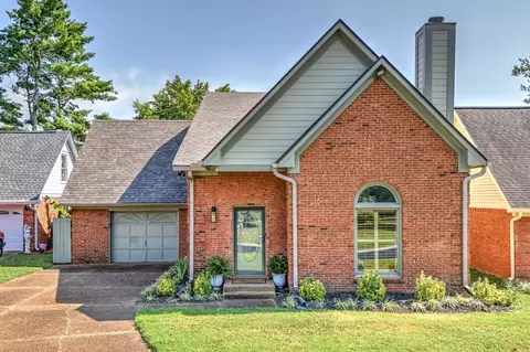 605 S Club Ct, Hermitage, TN 37076