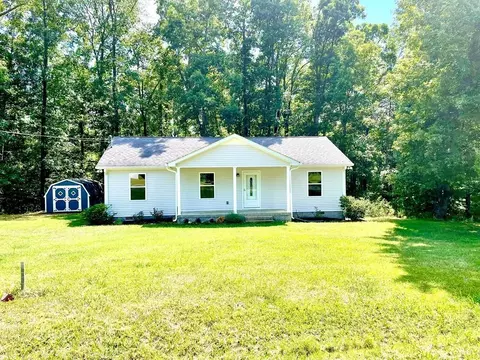 2291 Mount Zion Rd, Mcewen, TN 37101