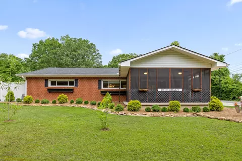 1901 Hollister Rd, Signal Mountain, TN 37377