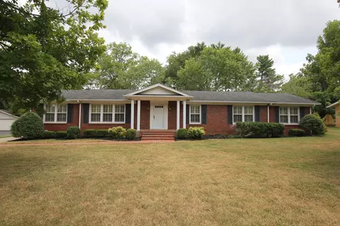 1102 Scottland Dr, Murfreesboro, TN 37130