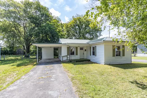 310 Lawrence St, Mount Pleasant, TN 38474