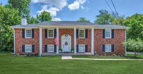 672 Mcpherson Dr, Nashville, TN 37221