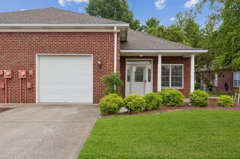 455 Brady Ln, Gallatin, TN 37066
