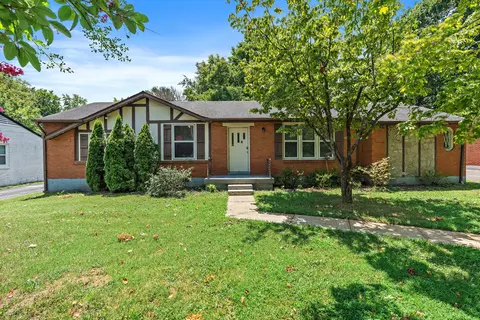 613 Harding Pl, Nashville, TN 37211
