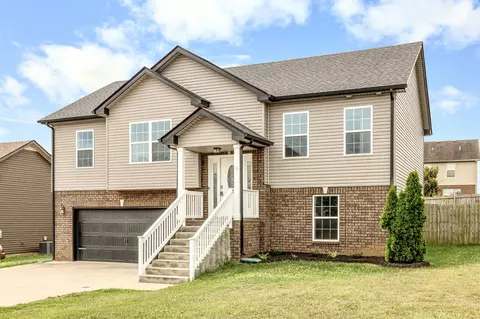 2073 Jackie Lorraine Dr, Clarksville, TN 37042