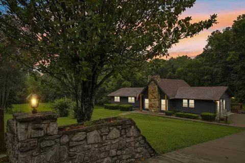421 Portland Rd, White House, TN 37188