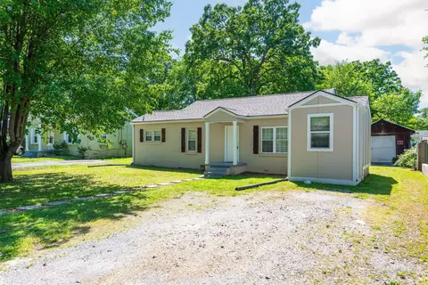 96 Everglades Blvd, Rossville, GA 30741