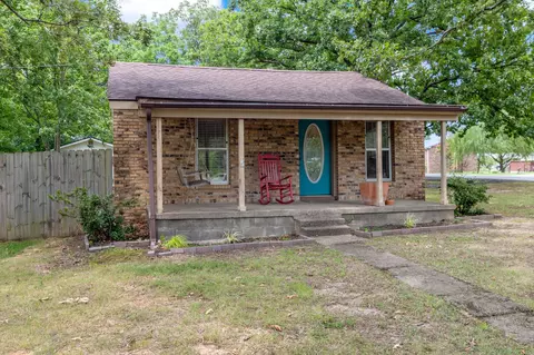 107 Blue Rd, Dickson, TN 37055