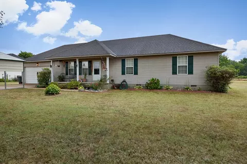 49 Slaughter Pen Rd, Ardmore, TN 38449