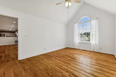 Living - 2604 Mariview Dr, Springfield, TN 37172 photo 11 of 11