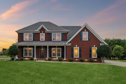 201 Whitt Dr, Murfreesboro, TN 37129