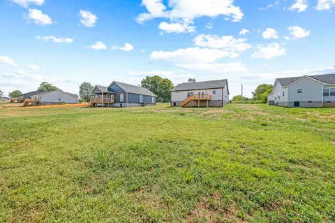 Exterior - 4675 Window Cliff Rd, Baxter, TN 38544 photo 6 of 7