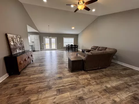 Living - 4711 Window Cliff Rd, Baxter, TN 38544 photo 1 of 3