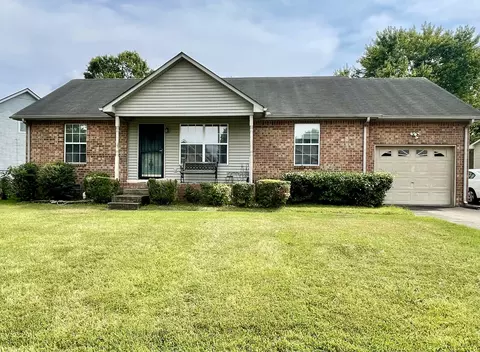 2504 Park Green Ln, Old Hickory, TN 37138