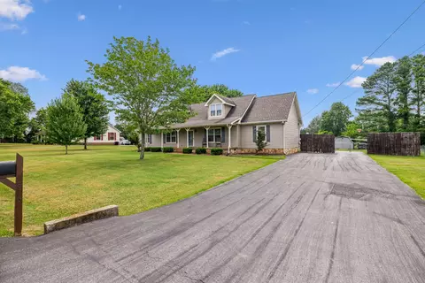 816 Walnut Ridge Dr, La Vergne, TN 37086