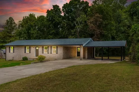 5 Johnson School Rd, Fayetteville, TN 37334