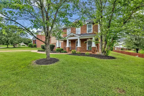 102 Camp Creek Cir, Hendersonville, TN 37075