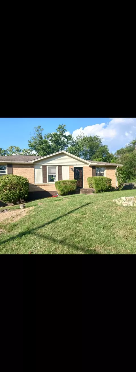 612 Comet Dr, Nashville, TN 37209