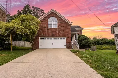 1608 Overcreek Ct, Nashville, TN 37217